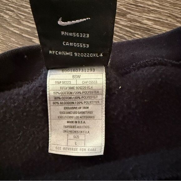 Nike Golf Vintage Fishbone Crewneck Sweatshirt - Picture 8 of 8